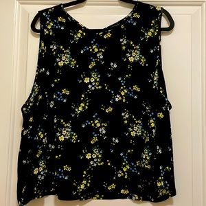 Banana Republic Floral Crop Top
